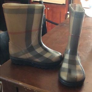 Burberry kids rain boots